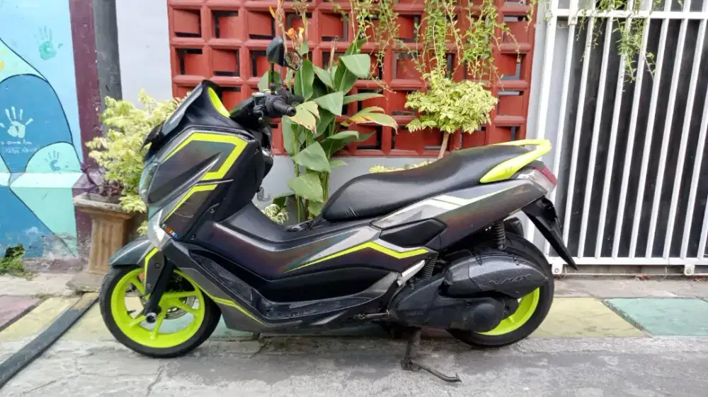 nmax 2017 mulus bagus mesin sehat standar