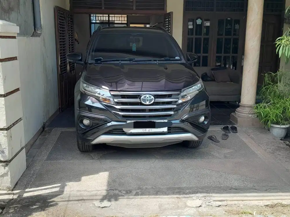 Dijual Toyota Rush hitam, AT, 2018 akhir pemakaian 2019