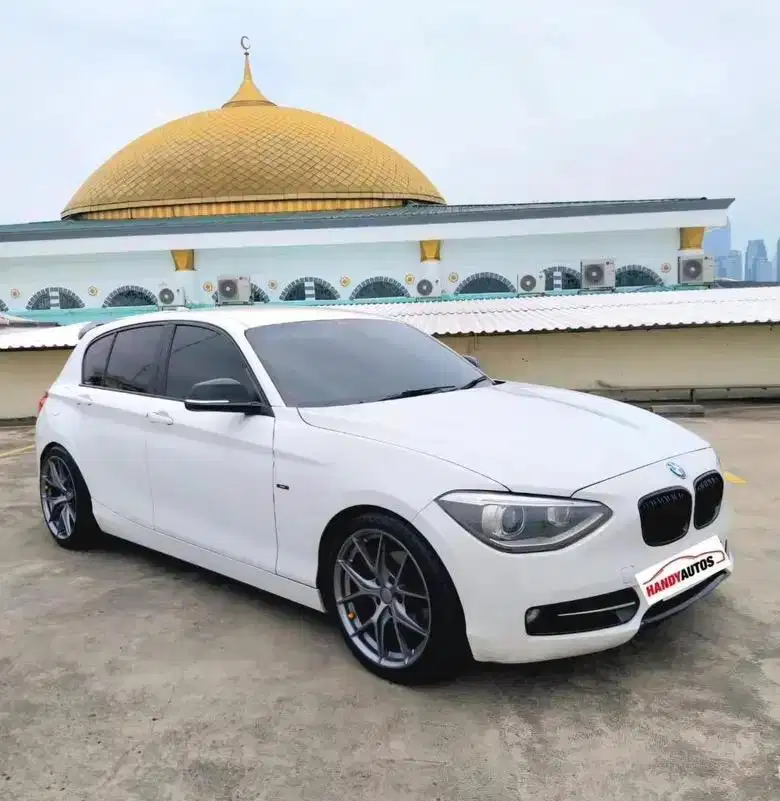 BMW 116i Tahun 2012 Automatic Putih Metalik