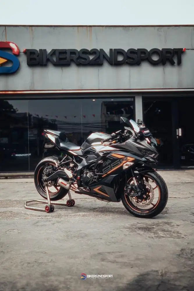 KAWASAKI ZX-25 RR GREY 2022