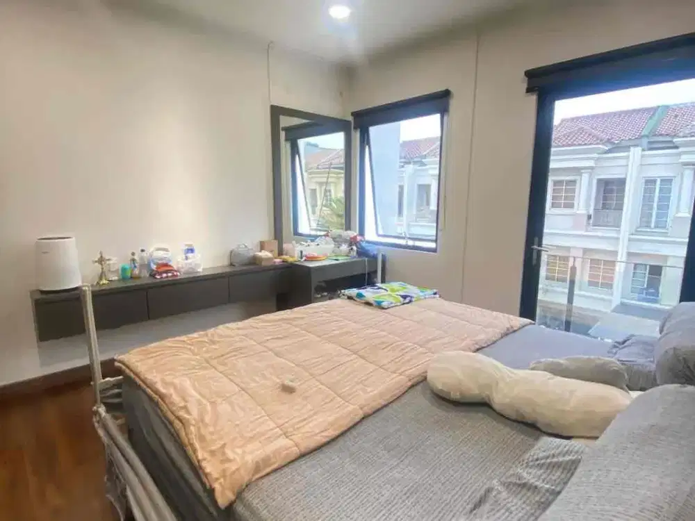 DIJUAL RUMAH GADING GRANDE