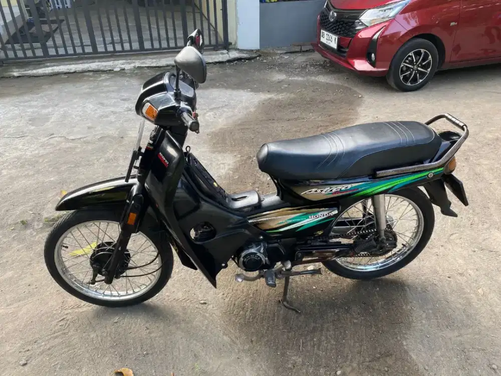 Honda astrea grand