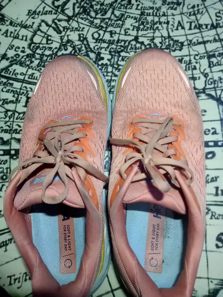 sepatu hoka ori ukuran 40⅔
