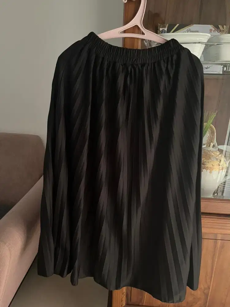 Preloved Rok  kekinian seperti baru
