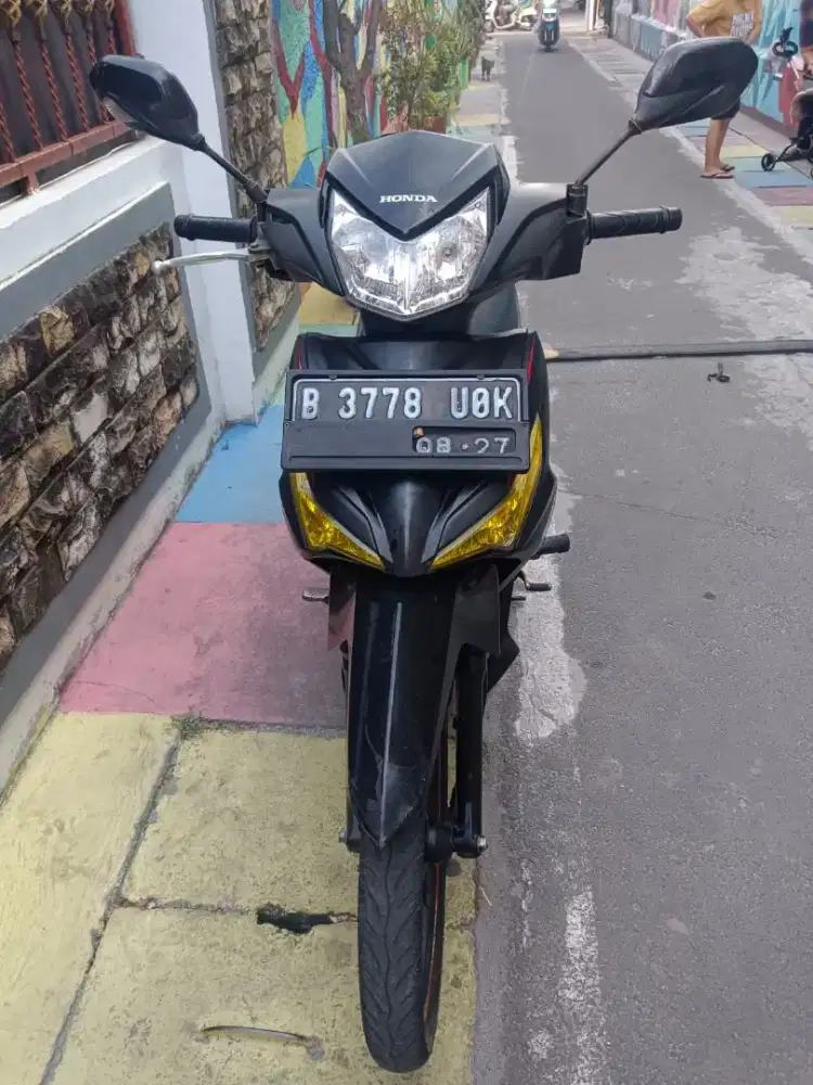 supra x 125 cw fi 2017 pajak panjang mulus orisinil