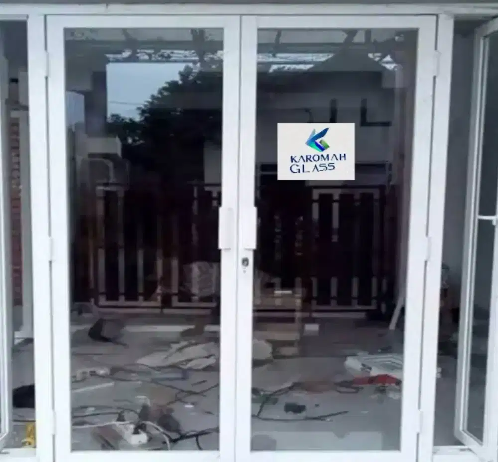 Jual pintu dan jendela bahan aluminium toko Karomah Glass jatikramat