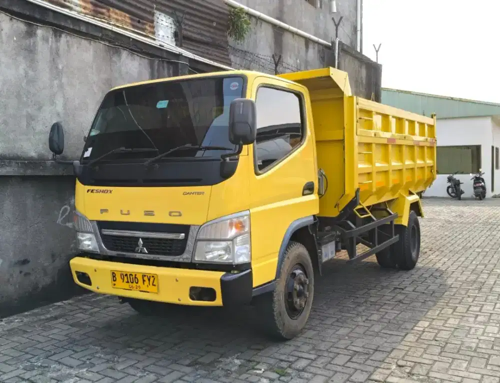 MULUSbanBARU Mitsubishi colt diesel FE 75 SHDX dumptruk 2024 dump truk