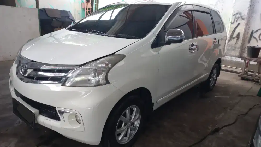 Toyota avanza G 2015