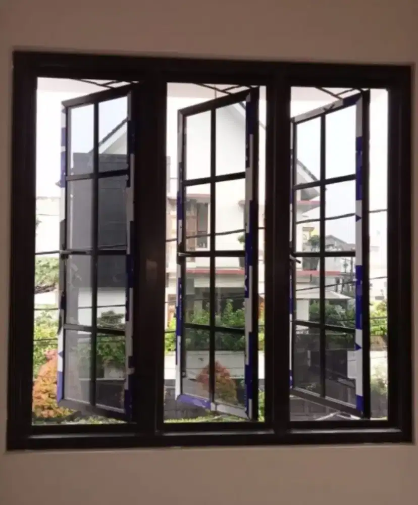 Karomah glass toko aluminiun jendela pintu dll bisa custom