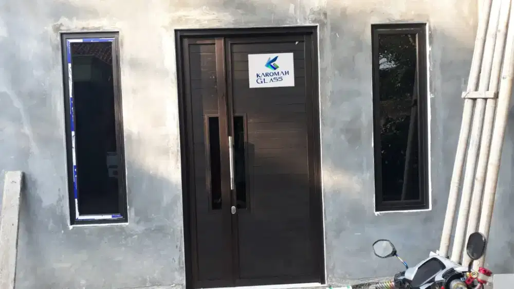 Karomah Glass Jatikramat spesialis Kaca Aluminium bisa custom