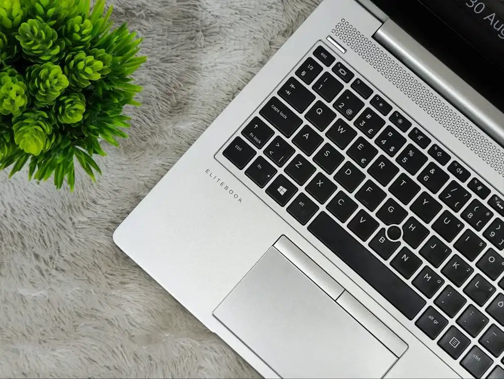 Laptop Kebutuhan Editing & Desain Grafis Touchscreen HP EliteBook 745