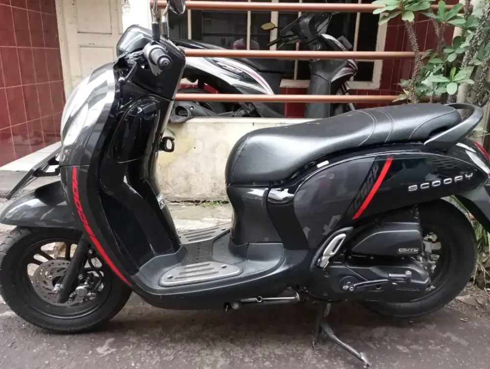 Honda Scoopy Fi Donat THN 2021 Istimewa Original Mulus Siap Pakai