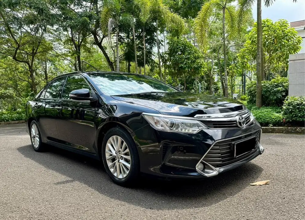 Toyota Camry V 2.5 2015 Record Hitam Automatic