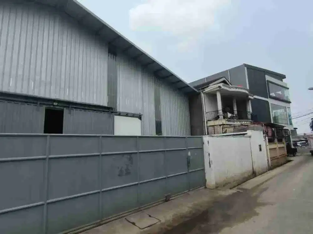 Gudang Luas 800m² Cipondoh Tangerang