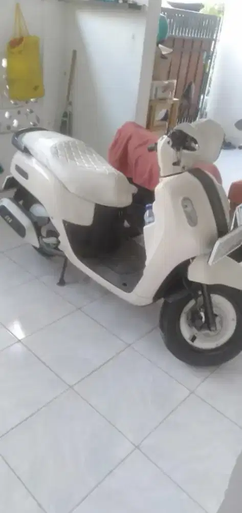 Dijual yamaha fazzio 125 th. 2022 mulus