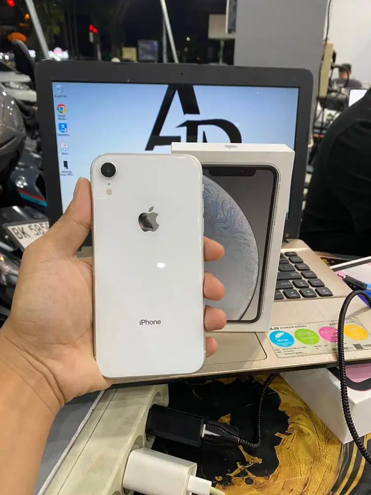 iphone xr 64gb iBox fullset siap pakai