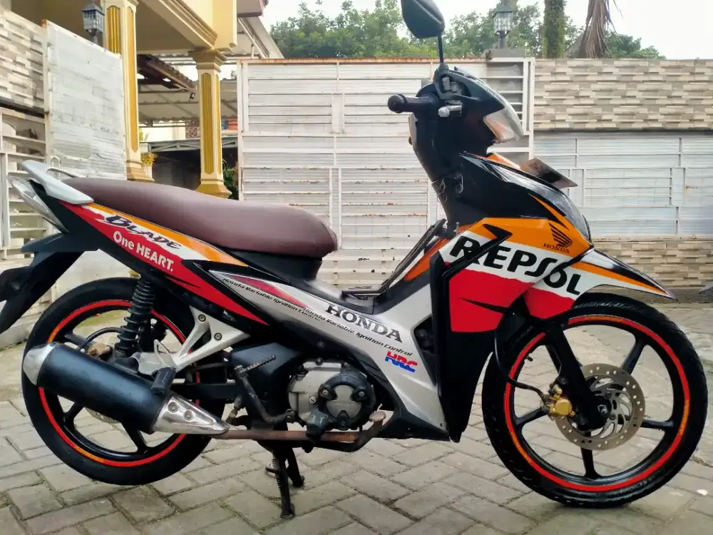 Honda Blade pajak hidup lengkap motor sehat keterangan detail dibawah