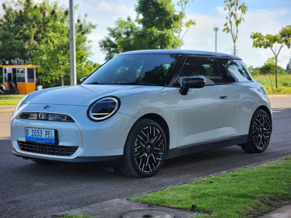 Mini Cooper J01 EV 2024