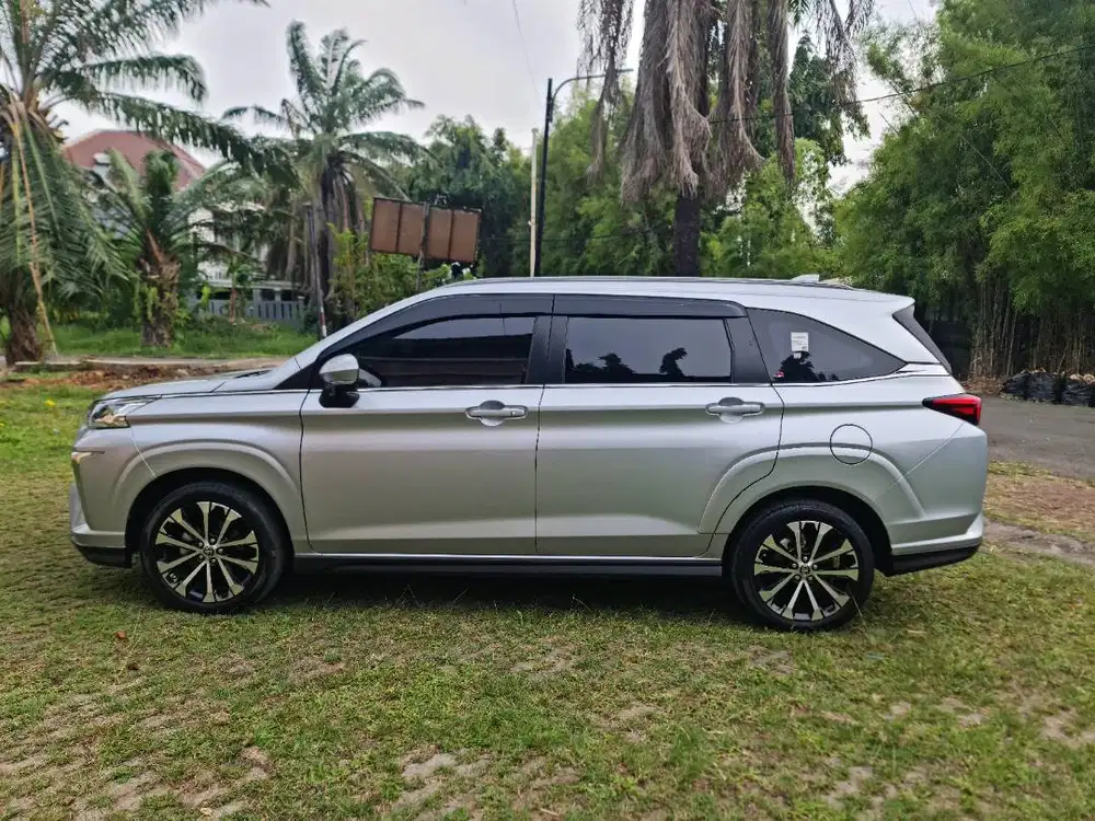 Toyota New Veloz 1.5 Q CVT Non-TSS 2023 Bensin-AT