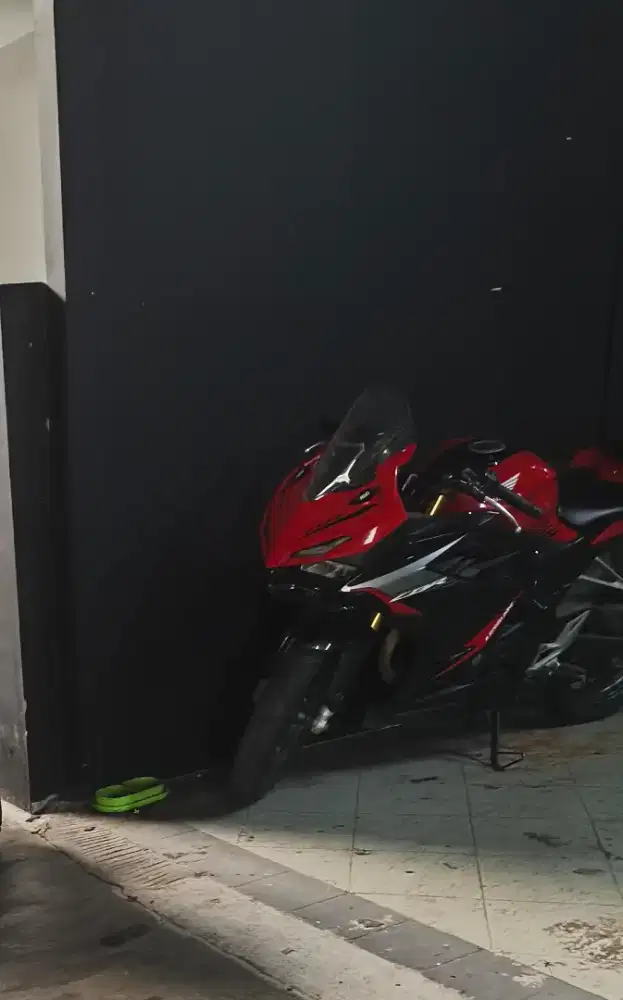 dijual motor cbr 150r 2021