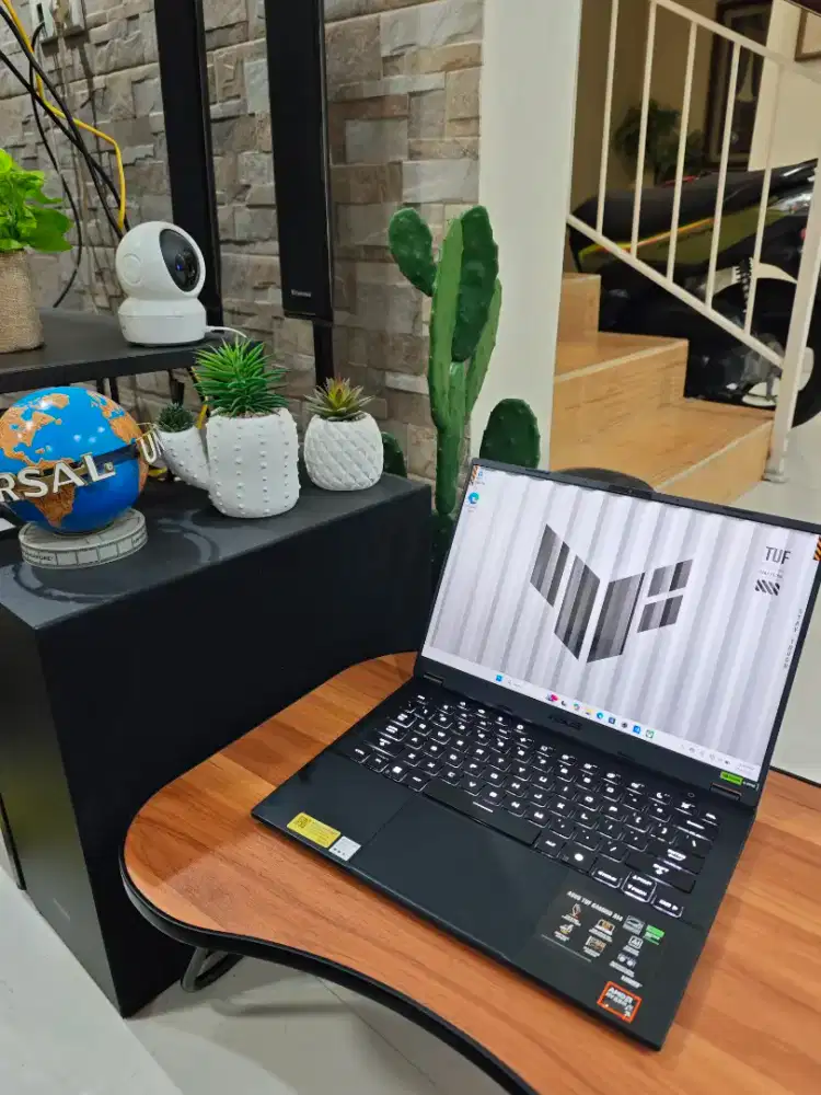 Laptop Asus TUF A14 FA401KM RTX5060 x rog nitro