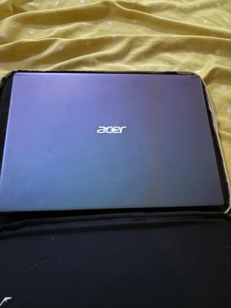 Dijual laptop acer core i3