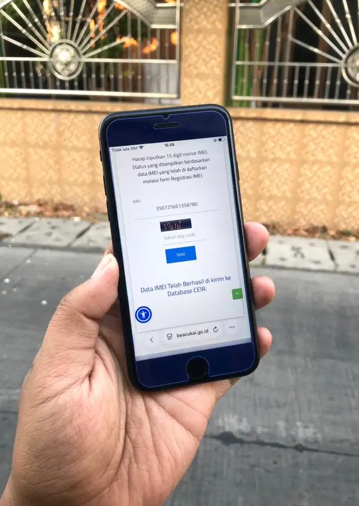 Iphone SE 2 128gb BEACUKAI TERDAFTAR (2020)