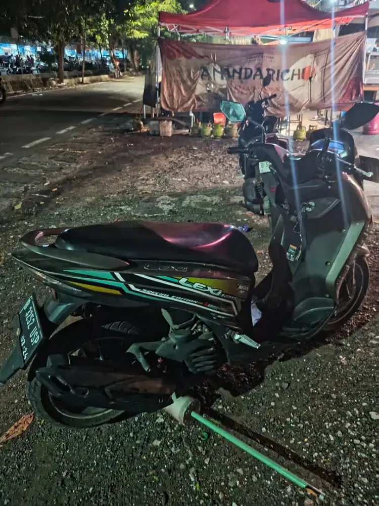 Yu jual aja motor Lexi tahun 2019 pajak off 3x mesin alus no min