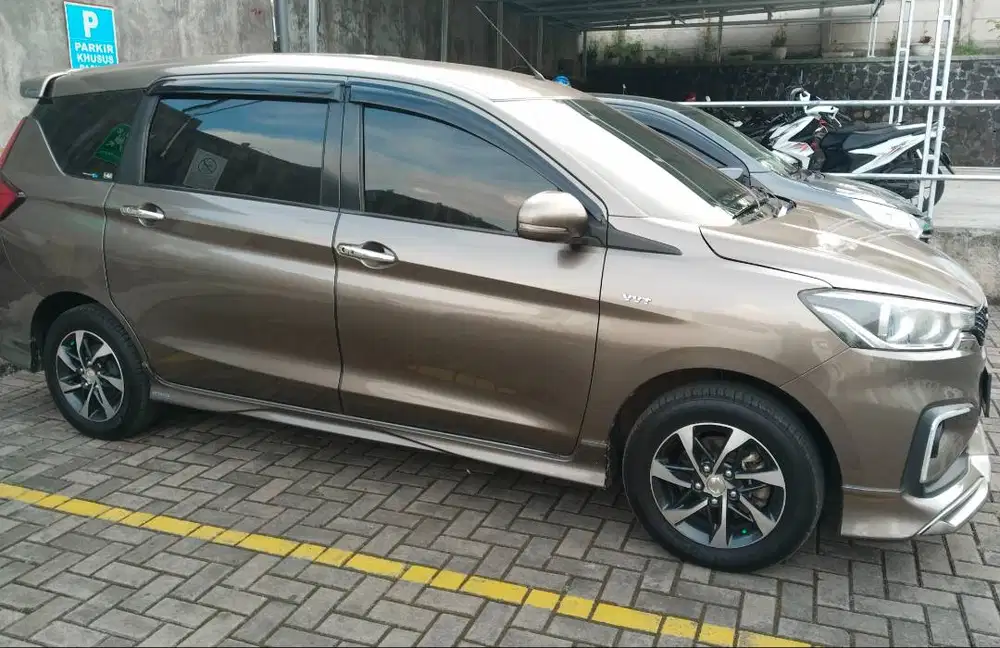 Jual mokas Suzuki all new Ertiga tahun 2019 (Des) warna magma grey