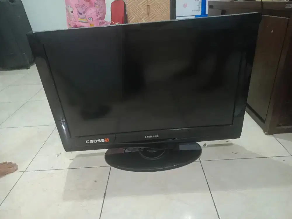 TV LCD samsung 32in.bekas msh OK