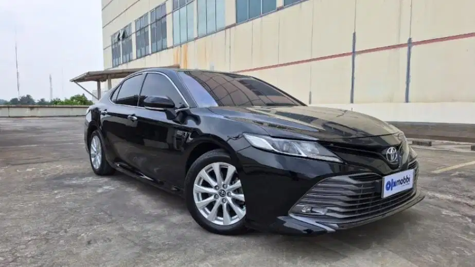 DP RENDAH Toyota Camry 2.5 V Bensin-AT 2019 AWR B