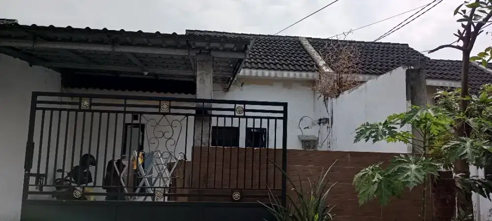 Dikontrakkan rumah perum istana resident blok c4 no 11