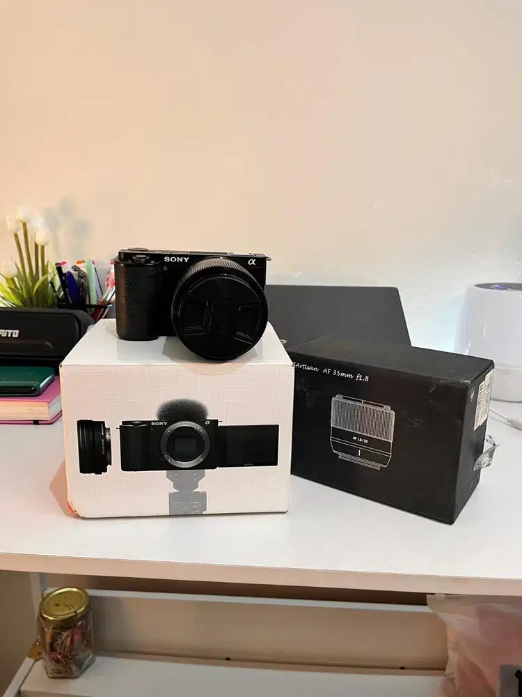 KAMERA SONY ZV-E10 + LENSA TT ARTISAN 35mm AG