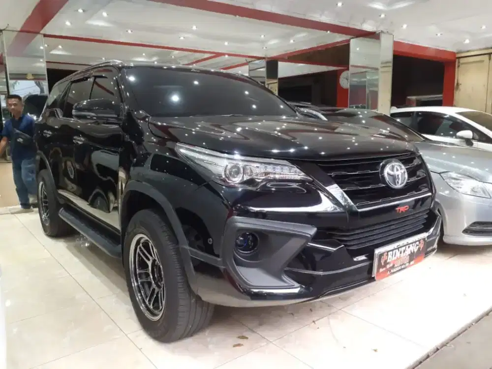 FORTUNER TRD AT 2018 KM RENDAH / MODEL THN 2019 (BINTANG MOTOR)