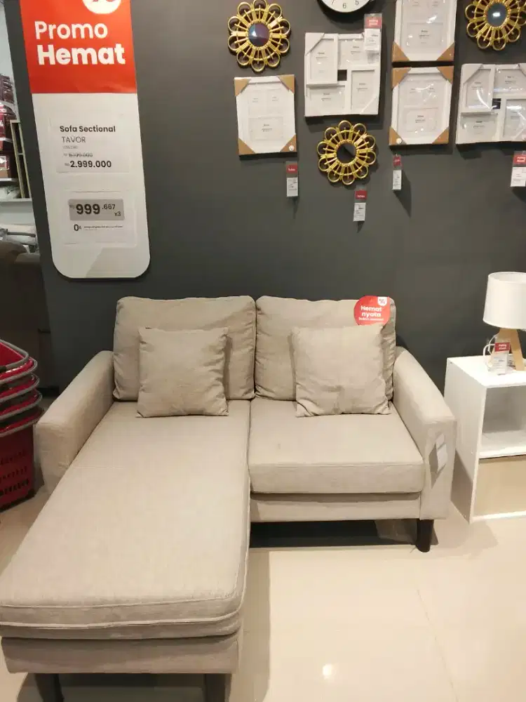 Sofa sudut Tavor