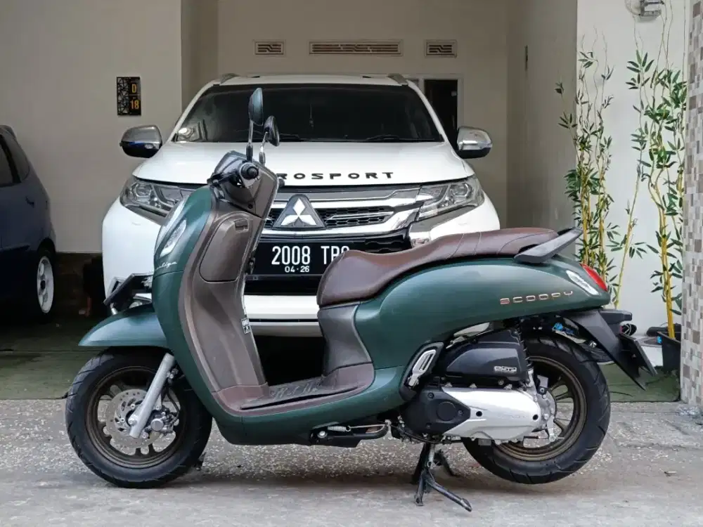 Scoopy prestige tahun 2023 low km 15rb/tt boleh gan cash lebih bagus
