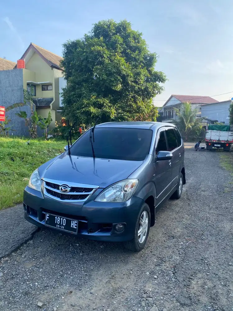 Daihatsu Xenia 2011 Bensin