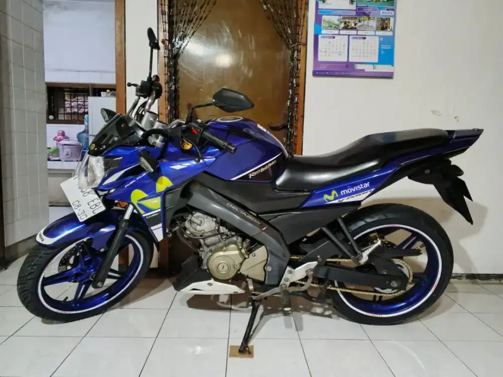 Yamaha Vixion Movistar