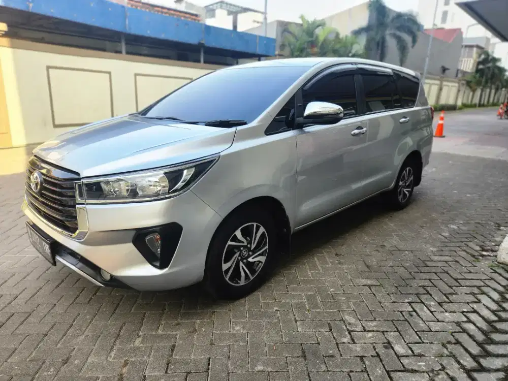 TOYOTA. INNOVA.  2.4. G. AT DSL 21