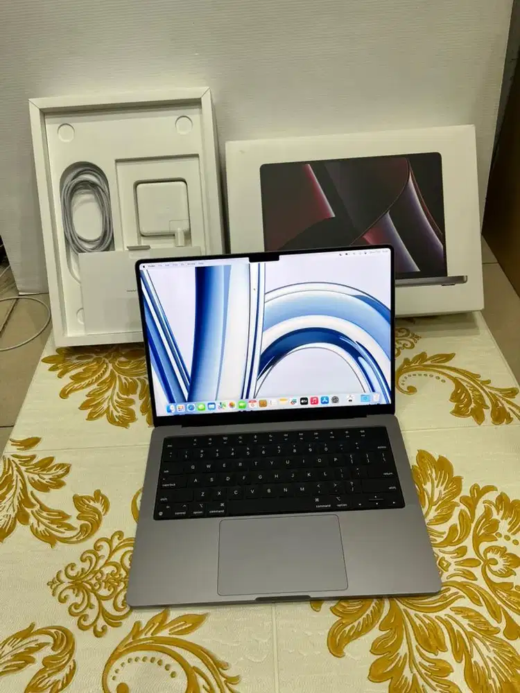 Macbook Pro 14 inch M2 Pro 16GB 512GB Second Ex IBOX