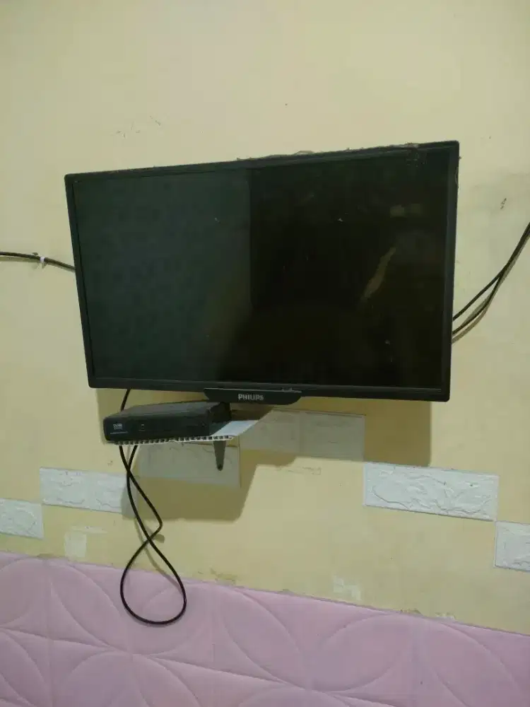 Tv Fhilipe 24 in