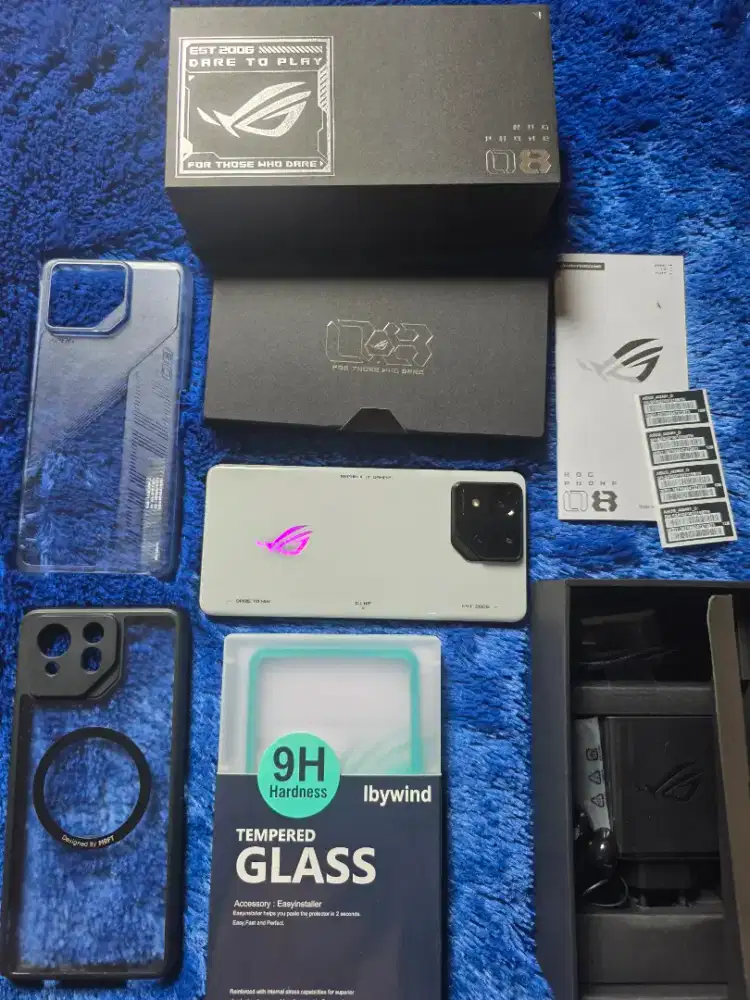 Asus ROG Phone 8 12/256gb White Fullset Original second Banyak Bonus