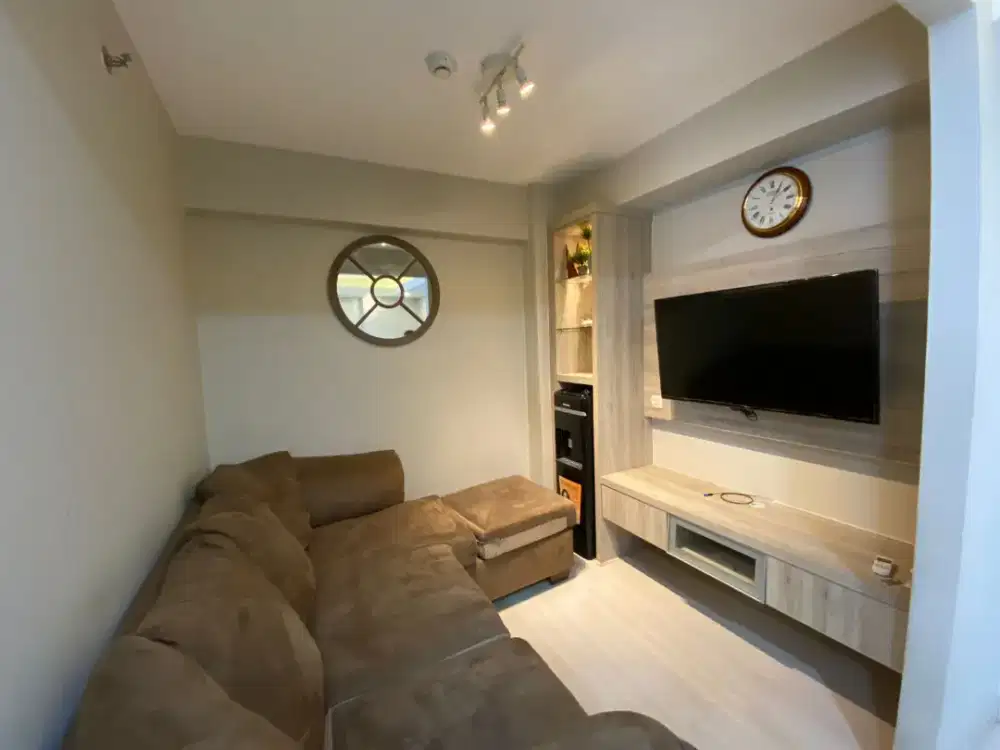 Disewakan 2 BR Renov 1 BR Bagus Apartemen Bassura City