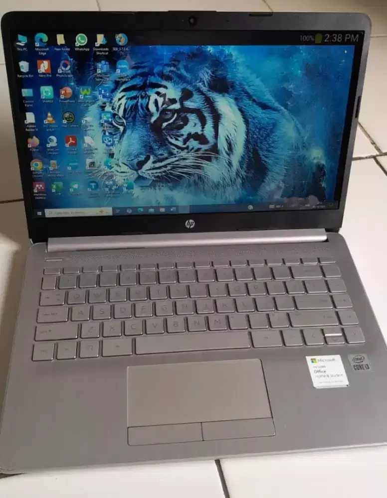 Dijual laptop Hp core i3 SSD 256gb ram 4gb sodim DDR4