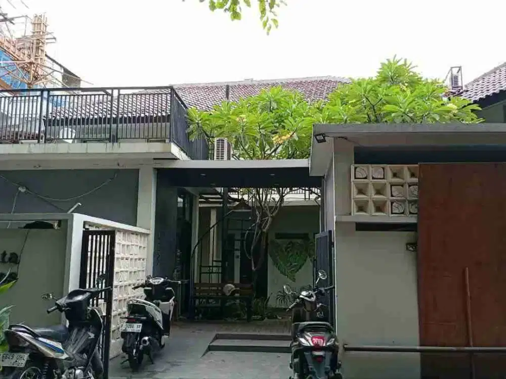 Dijual ruang usaha home stay 25 kamar di pondok kelapa jakarta timur