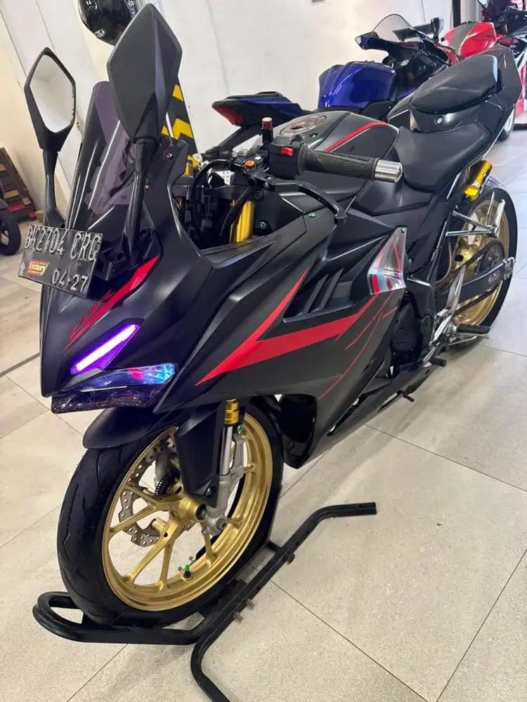 Honda CBR 150R ABS 2022 warna Hitam Doff CBR150 150 R CC K45R New Baru