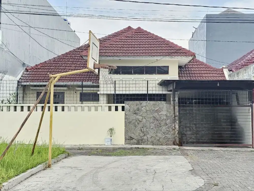 Dijual Rumah Nirwana Eksekutif di jalan Boulevard
