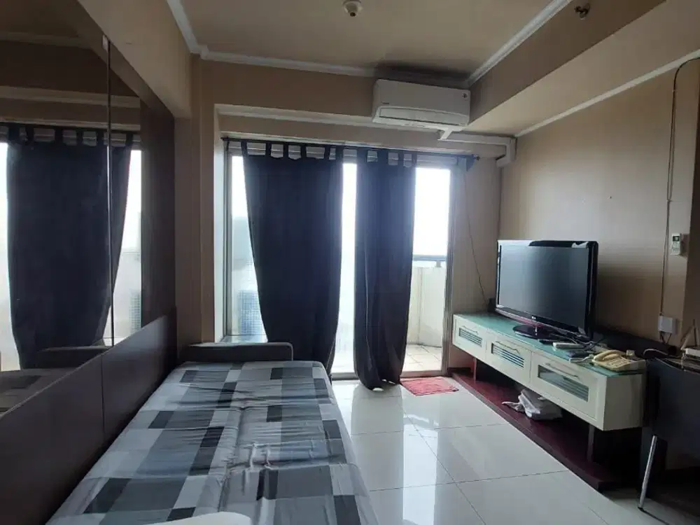 Termurah, Apartemen Waterplace Tower B 2 BR Dekat Pakuwon Mall