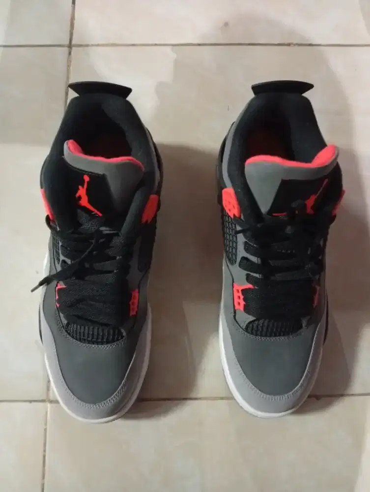 Sepatu Nike Jordan 4 Retro Infrared