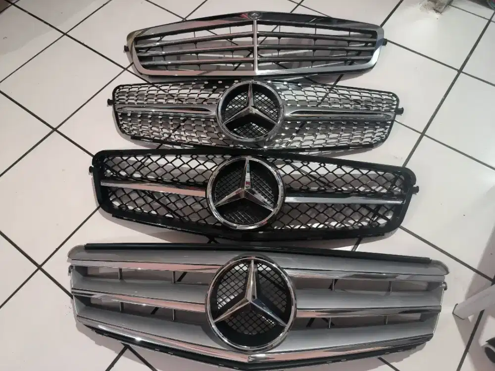 Grill mercedes benz W204 C class